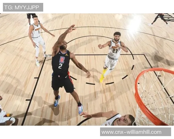 快船与掘金激战正酣企鹅直播带你全程直击精彩瞬间